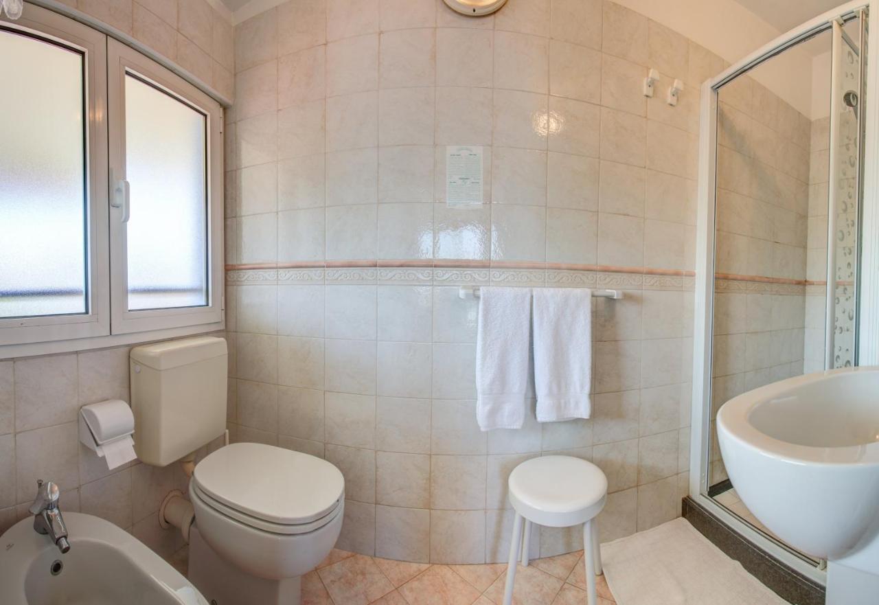Hotel Rosalba - Valentini Family Village Беллария-Иджеа-Марина Экстерьер фото