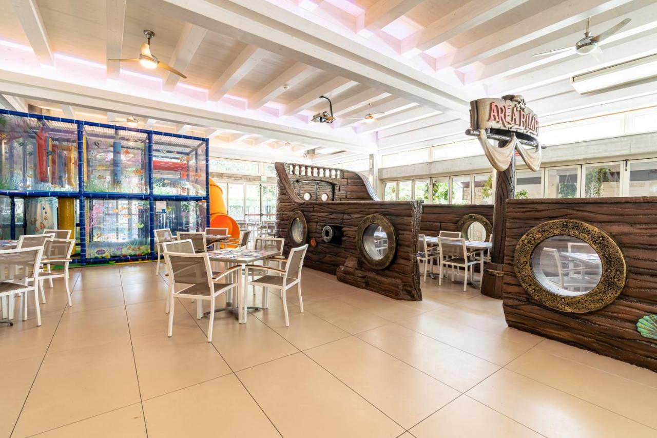 Hotel Rosalba - Valentini Family Village Беллария-Иджеа-Марина Экстерьер фото